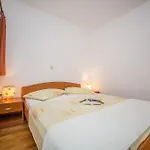 Apartment Albatros Vinisce