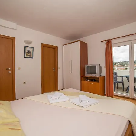 Apartment Albatros Vinisce