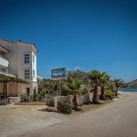 Apartment Albatros Vinisce