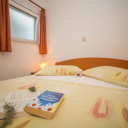 Apartment Albatros Vinisce