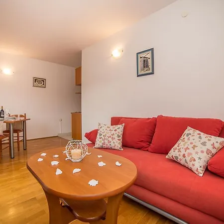 Apartment Albatros Vinisce
