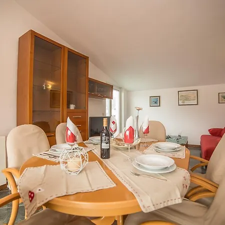 Albatros Appartamento Vinišće
